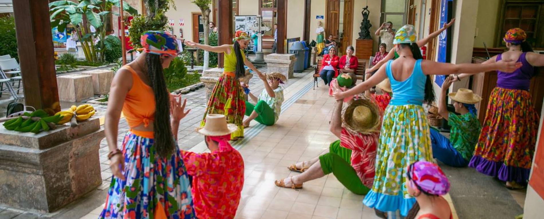 Bailes Folklóricos Sörbö cumple 40 años de rescatar la idiosincrasia de cada región del país