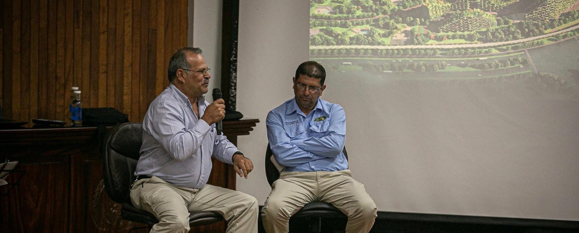 Especialistas conversaron sobre situación ambiental del país y de Occidente