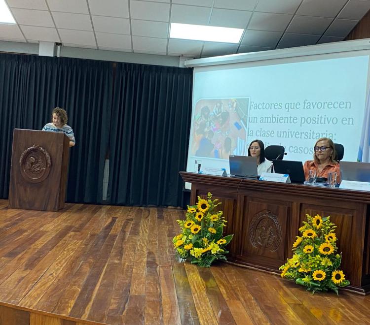 Comunidades de Investigación en Educación